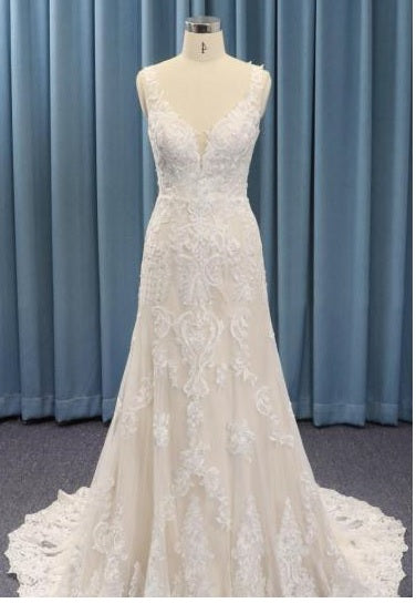 Estilo #47412 Vestido de novia lavanda sin mangas