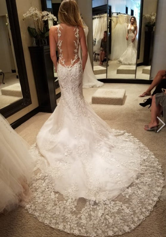 Robe de mariée en dentelle transparente, dos nu 