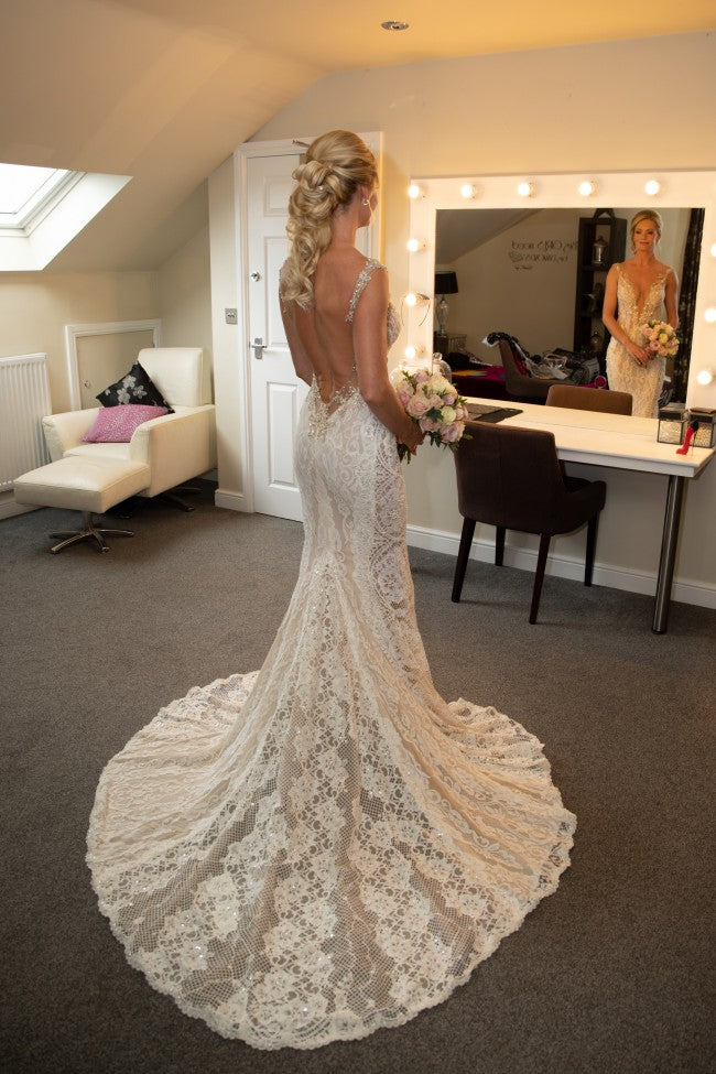 C2022-bv-882 - Robe de mariée dos nu en dentelle 