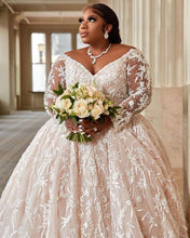 C2022-SLS3011 - Vestido de novia de encaje de talla grande y manga larga transparente