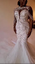 C2022-CR69 - Vestido de novia blanco con pedrería y cristales