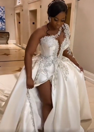 C2022-FBS887 - one arm crystal beaded wedding dress slit with detachable ball gown