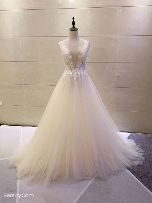 Robe de mariée trapèze sans manches