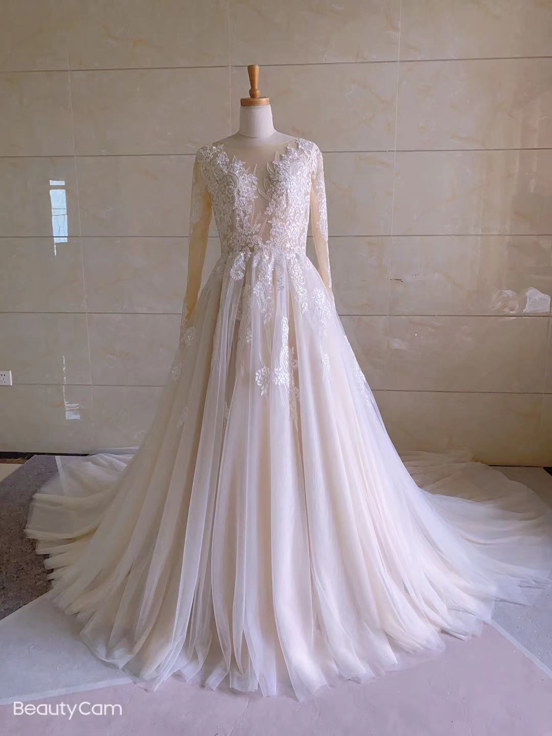 DOL - Long sleeve traditional wedding gown